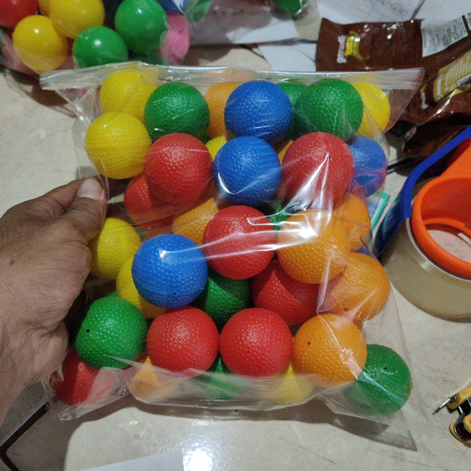 Mainan Bola Kecil di SRC Dava Lubuk Pakam